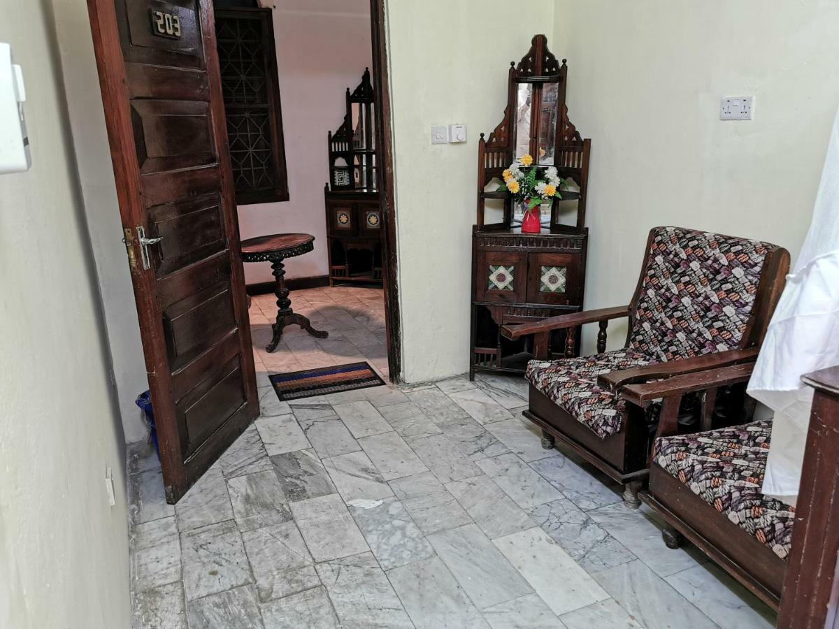 Crown Hotel Zanzibár Kültér fotó