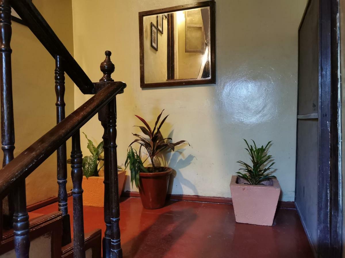 Crown Hotel Zanzibár Kültér fotó