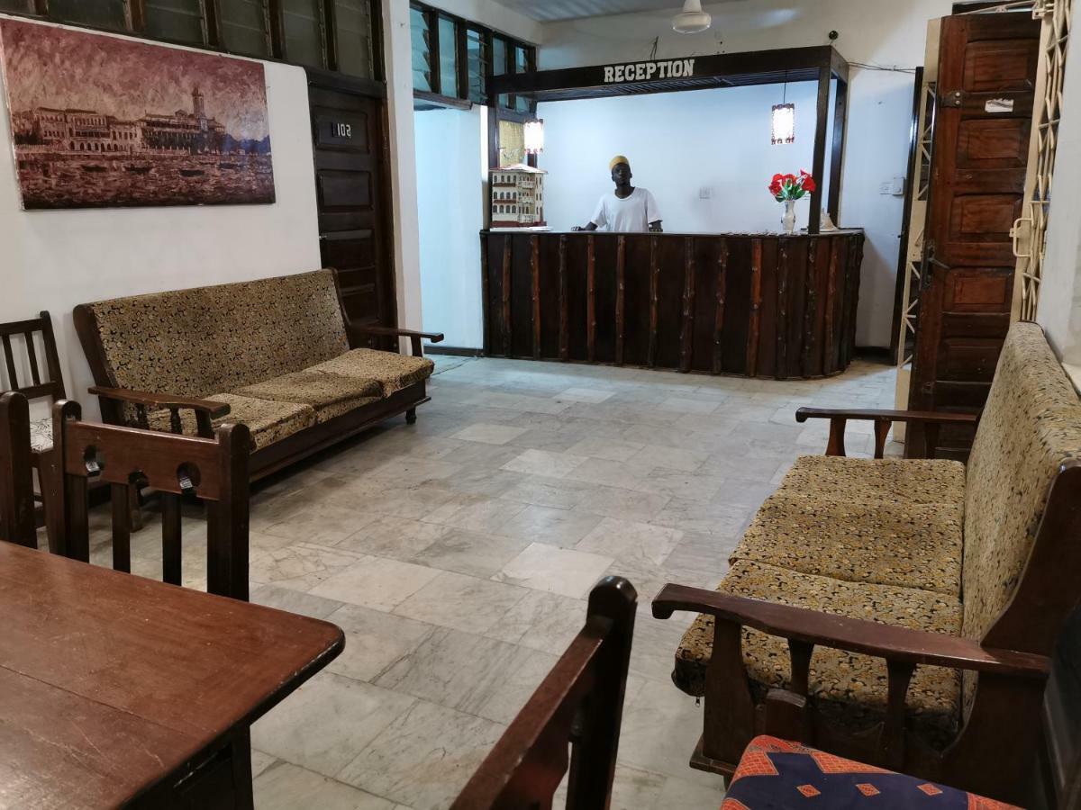 Crown Hotel Zanzibár Kültér fotó